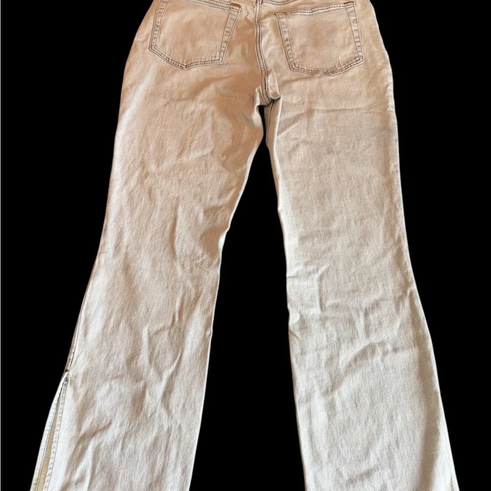 Abercrombie &Fitch light wash ultra high rise slim straight women’s size 31/12 S